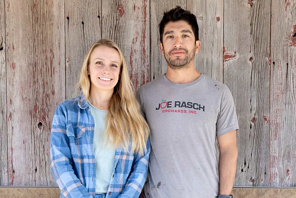 Katie y Manuel Vargas impulsan cambios en el programa H-2A para que su huerta familiar en Michigan pueda sobrevivir. (Matt Milkovich/Good Fruit Grower)