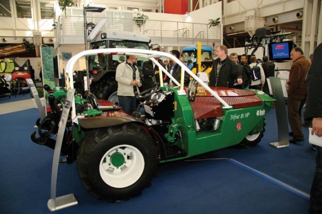 Above, left: Called the Trifrut, this three-wheeled, hydraulic transmission tractor has a low profile for orchard canopies and a low center of gravity. Made by FACMA of Italy.