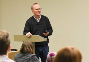 Dr. Thomas Burr talks about crown gall disease Jan. 19, 2016, at the inaugural Ravenholt Lecture Series at Washington State University Tri-Cities. (Courtesy Maegan Murray, Washington State University)