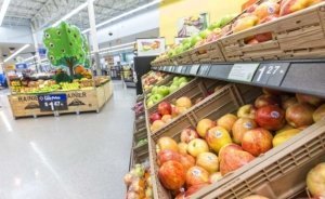 Apples on display at a Yakima, Washington, Wal-Mart. (TJ Mullinax/Good Fruit Grower)