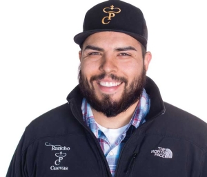 Pedro Cuevas Jr. (TJ Mullinax/Good Fruit Grower)