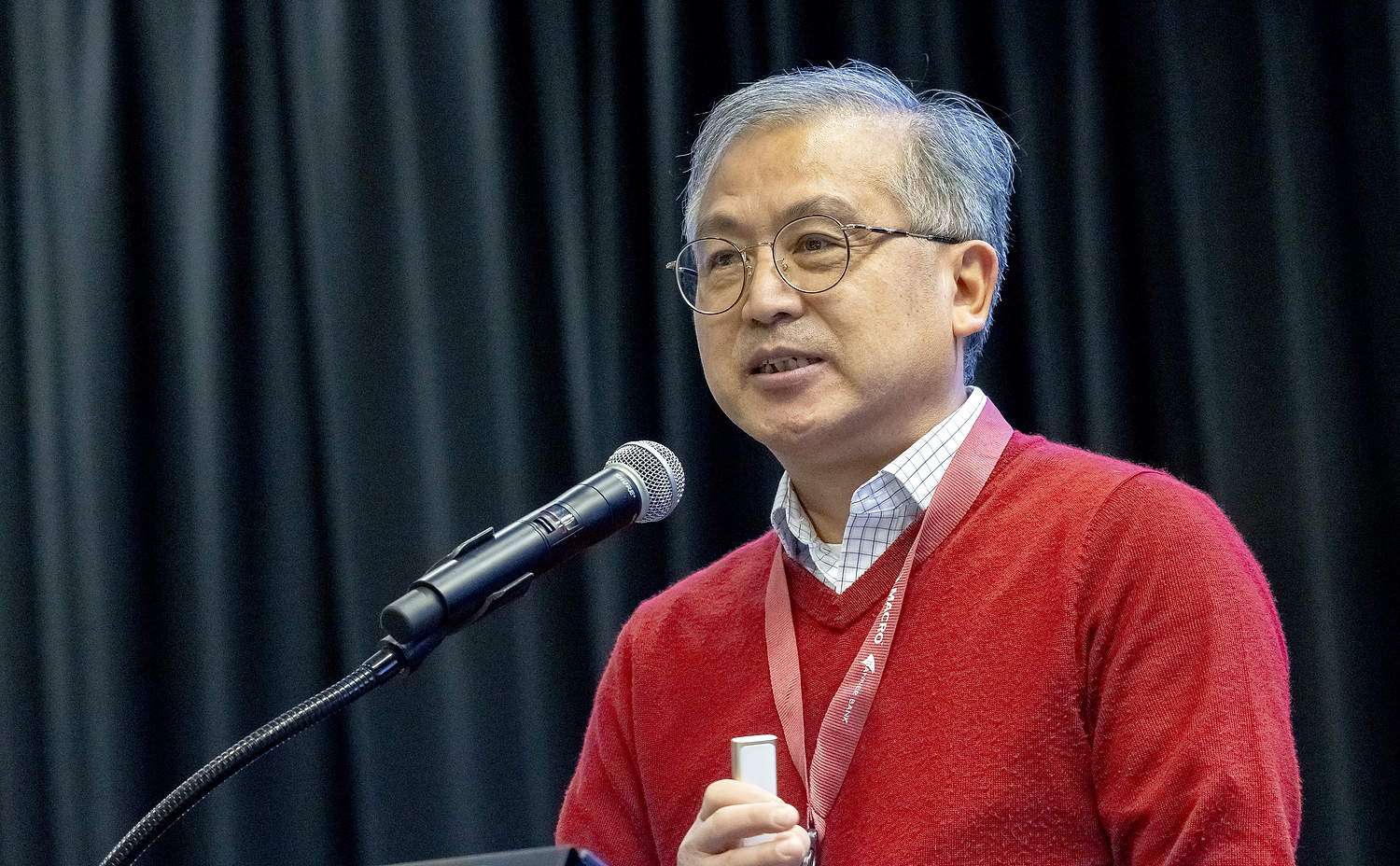 Lime sulfur offers two-for-one disease control Frank Zhao of Washington State University discusses alternative treatments for bacterial canker at the 83rd Annual Cherry Institute in January in Yakima. (TJ Mullinax/Good Fruit Grower)