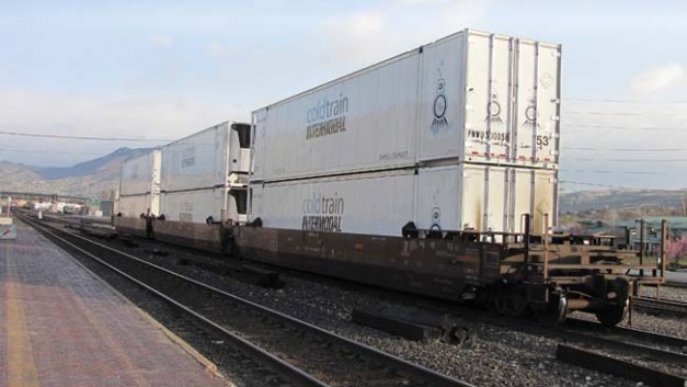 After crossing the Cascade Mountains, the Seattle-Chicago train can pick up another 15 rail cars in Quincy to carry Washington produce to Chicago.