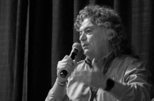 Dain Craver, DAC Consulting, speaks during the Washington State Tree Fruit Association 113th Annual Meeting on December 6, 2017.