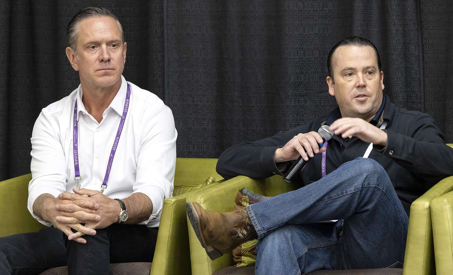 Winemakers advised to make for the middle Washington wine company owners Drew Bledsoe and Court Wyckoff, at right, discuss the future of the state’s industry in mid-February at the annual WineVit conference and trade show in Kennewick. (TJ/Mullinax/Good Fruit Grower)